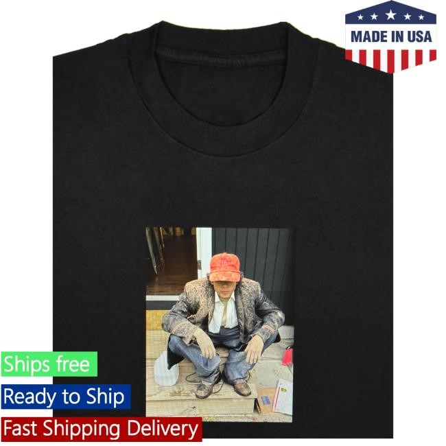 Official Dominic Fike Store Sandman Photo Tee