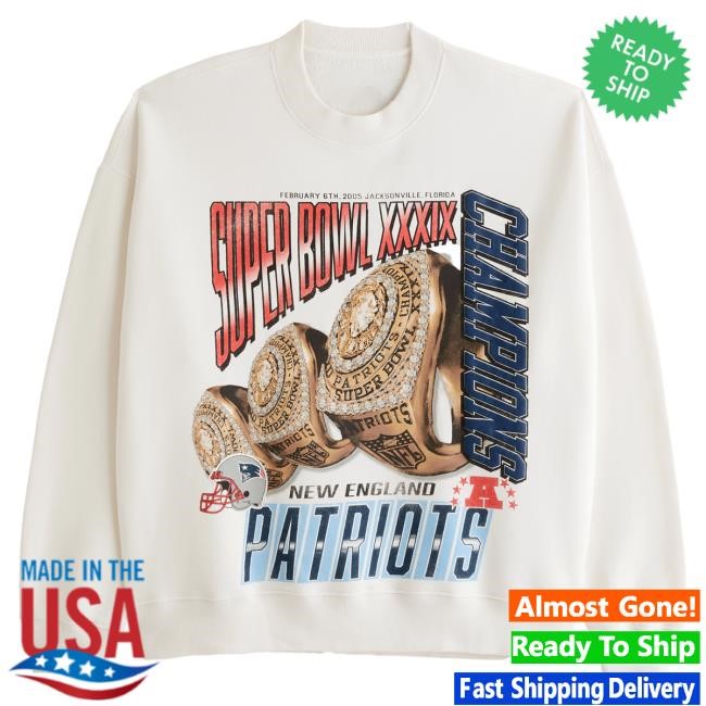 Patriots Dynasty Artwork NFL Football Crew Sweatshirt New England Patriots NFL Football Graphic Crew Sweatshirt